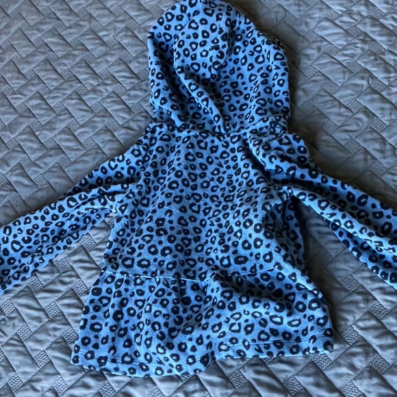 2 jackets - Picture 7 of 7